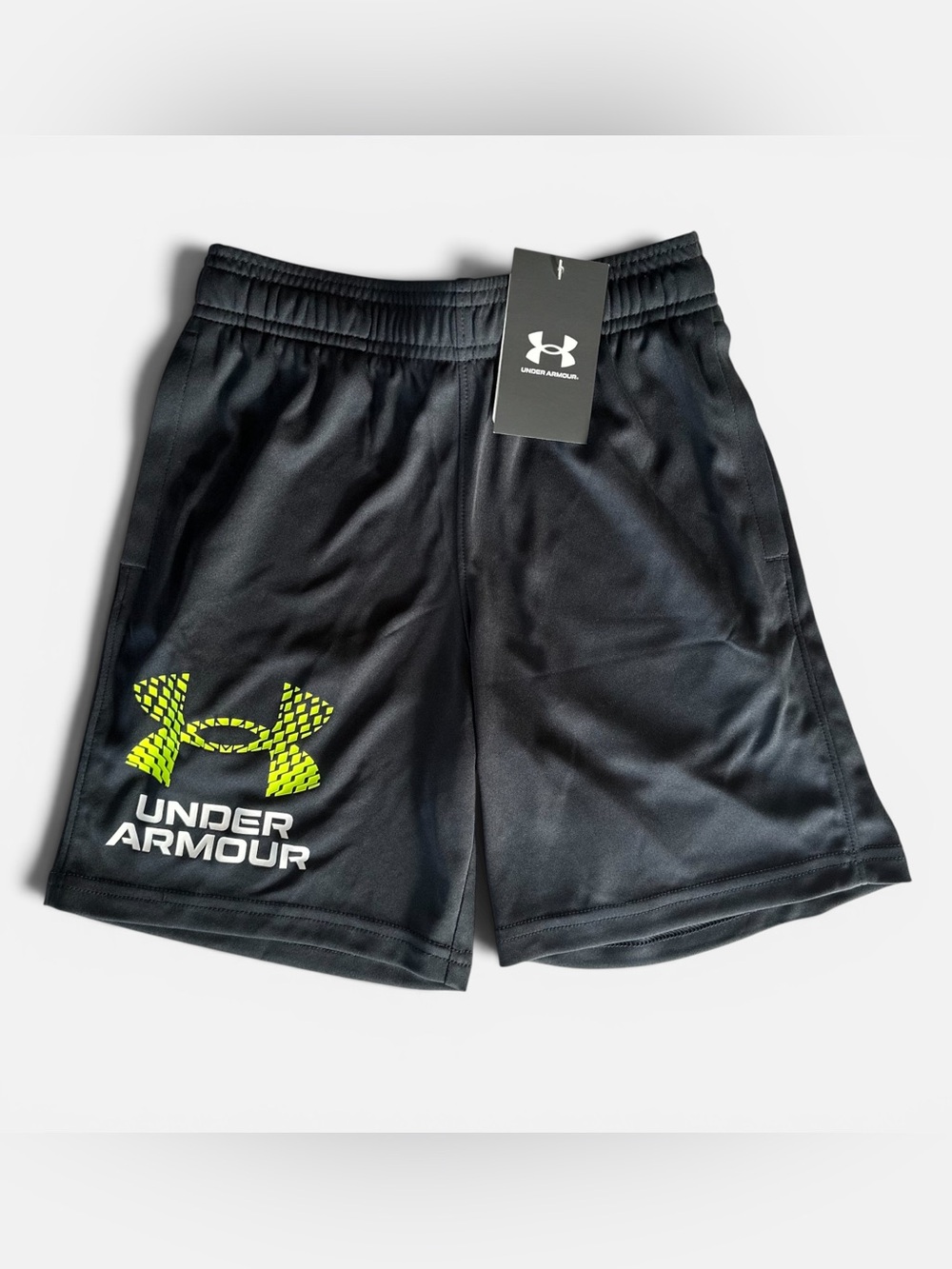 Under Armour Boys Black Athletic Shorts YS Small 8 Neon Logo NWT